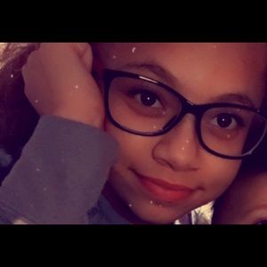 Meet your Posher, Angelica